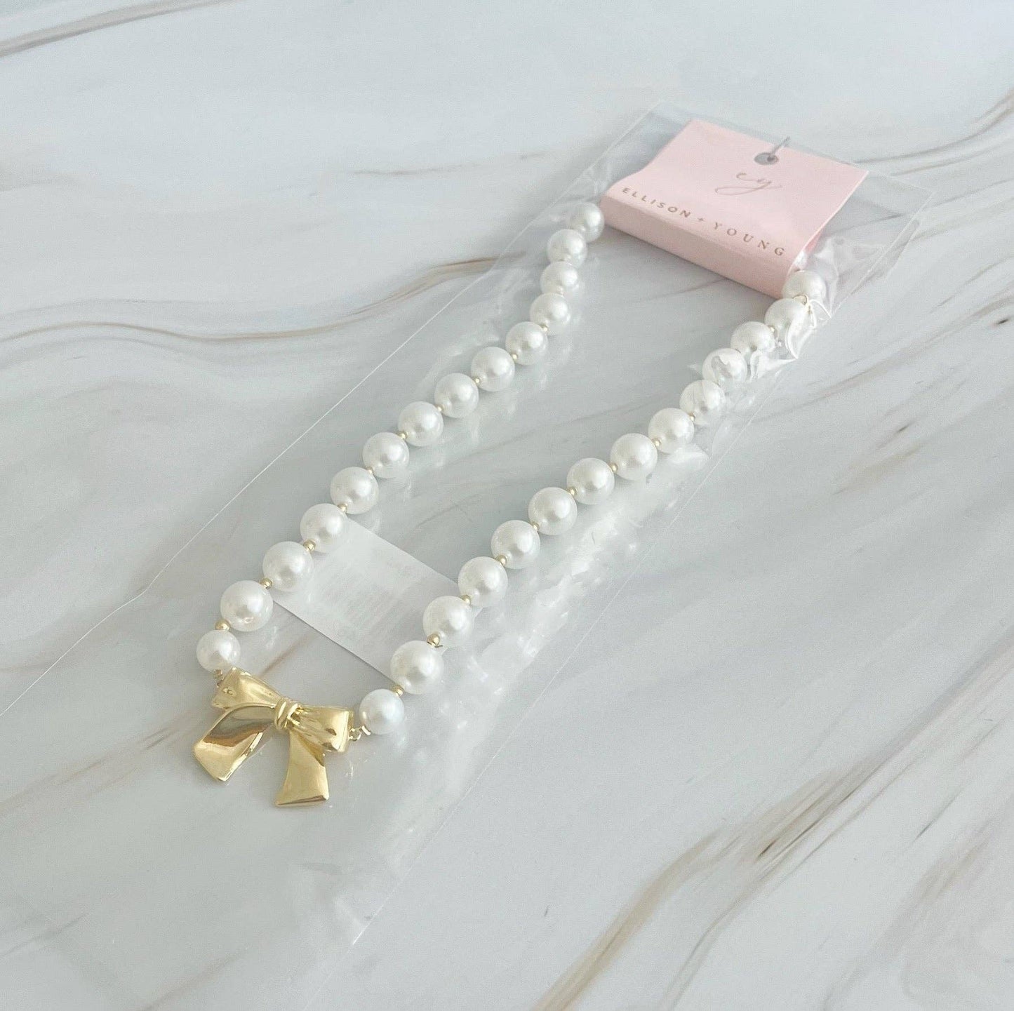 Pearly Bow Necklace