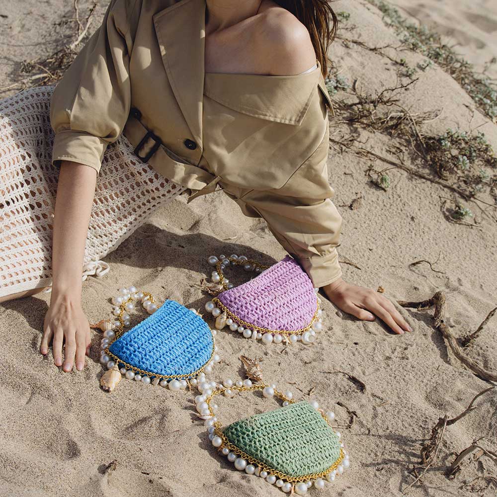 Isla Natural Small Shells Top Handle