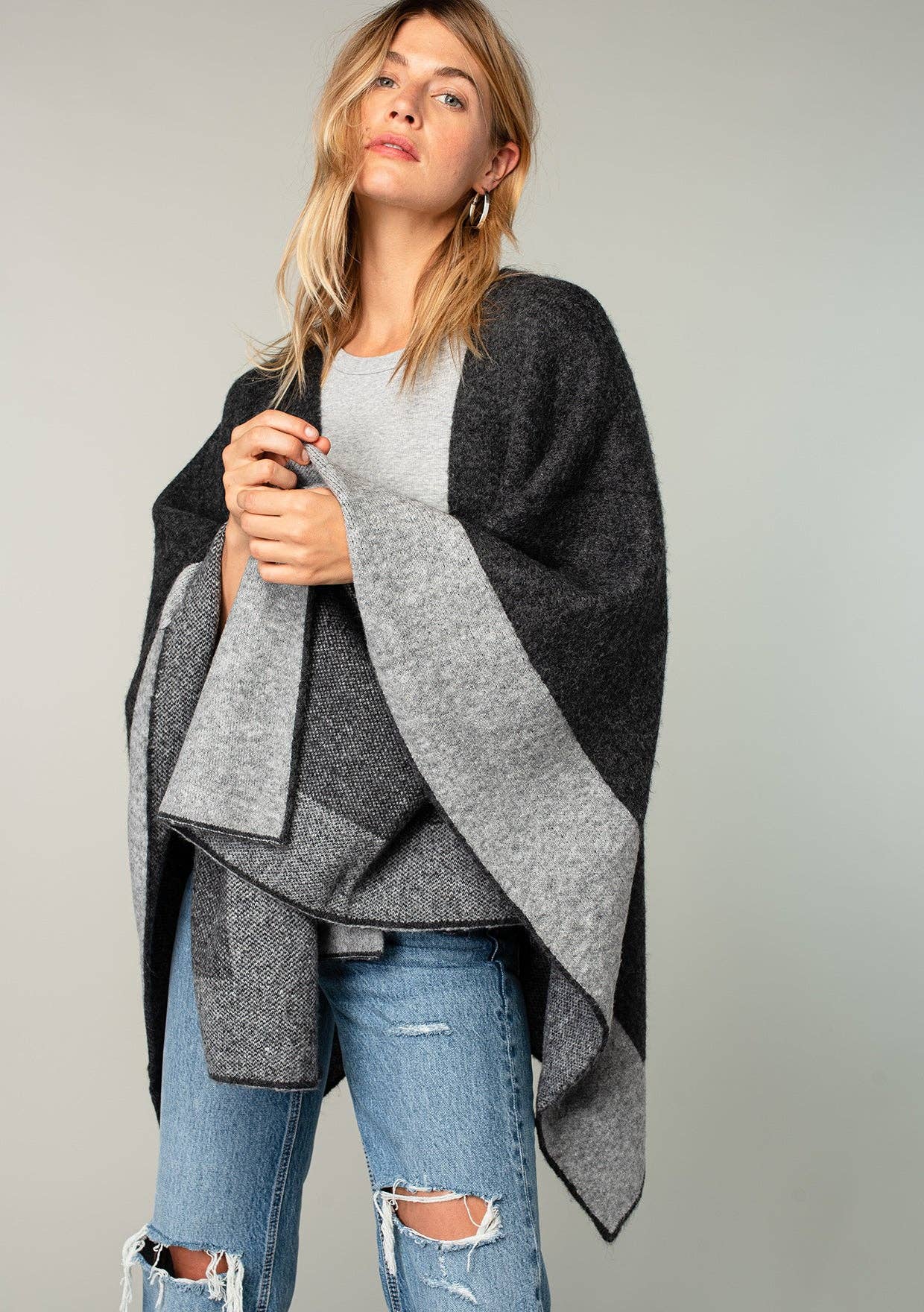 Relaxed Color Block Cape Cardigan Poncho