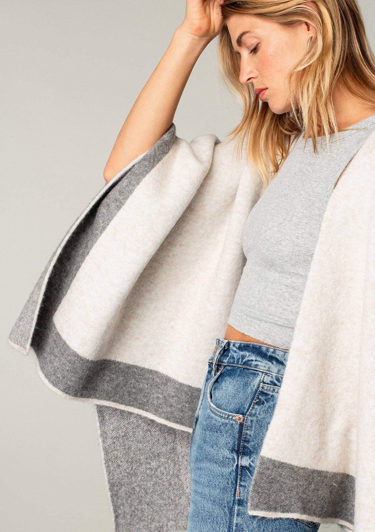 Relaxed Color Block Cape Cardigan Poncho