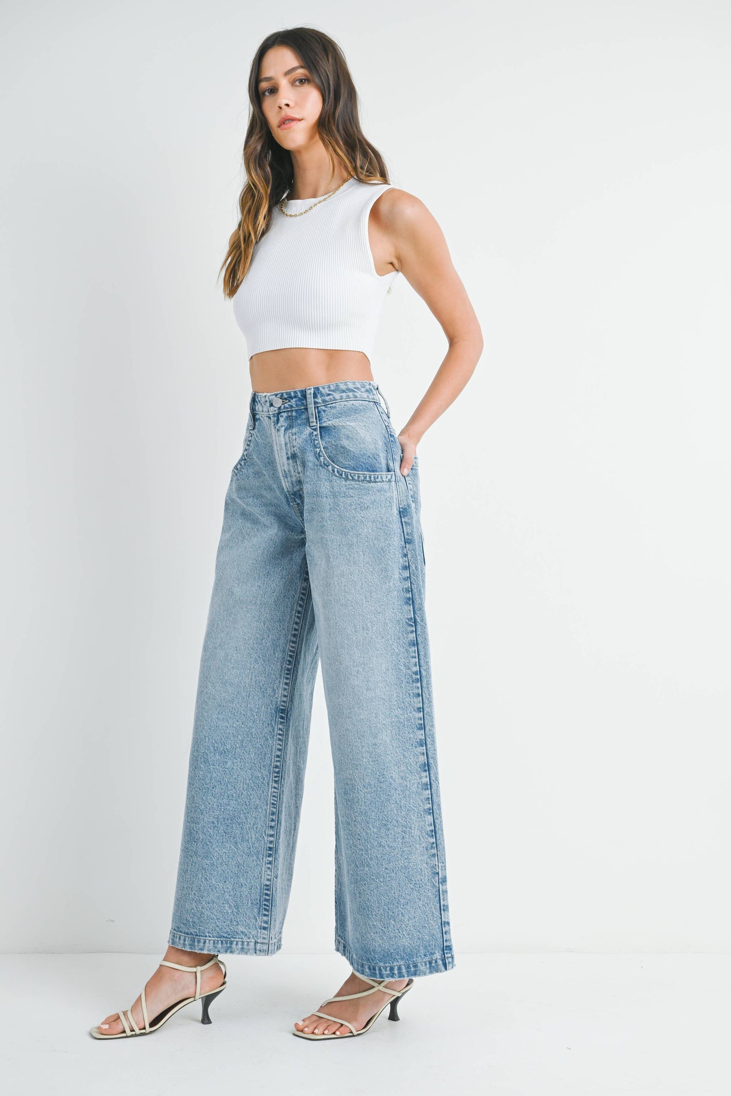 Wide Leg Relaxed Jeans